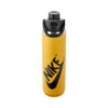 Nike SS Recharge Chug Bottle 24oz - Yellow Ochre/Black/Black -Tennis Equipment Shop N100762972224 FA22 NIKE SS RECHARGE CHUG BOTTLE 24 OZ GRAPHIC F PHSFP00115ECLR